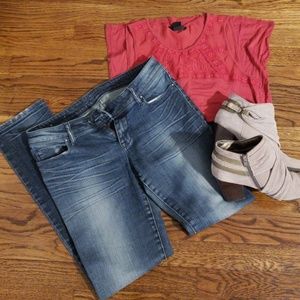 ⚡Delia's Taylor jean⚡